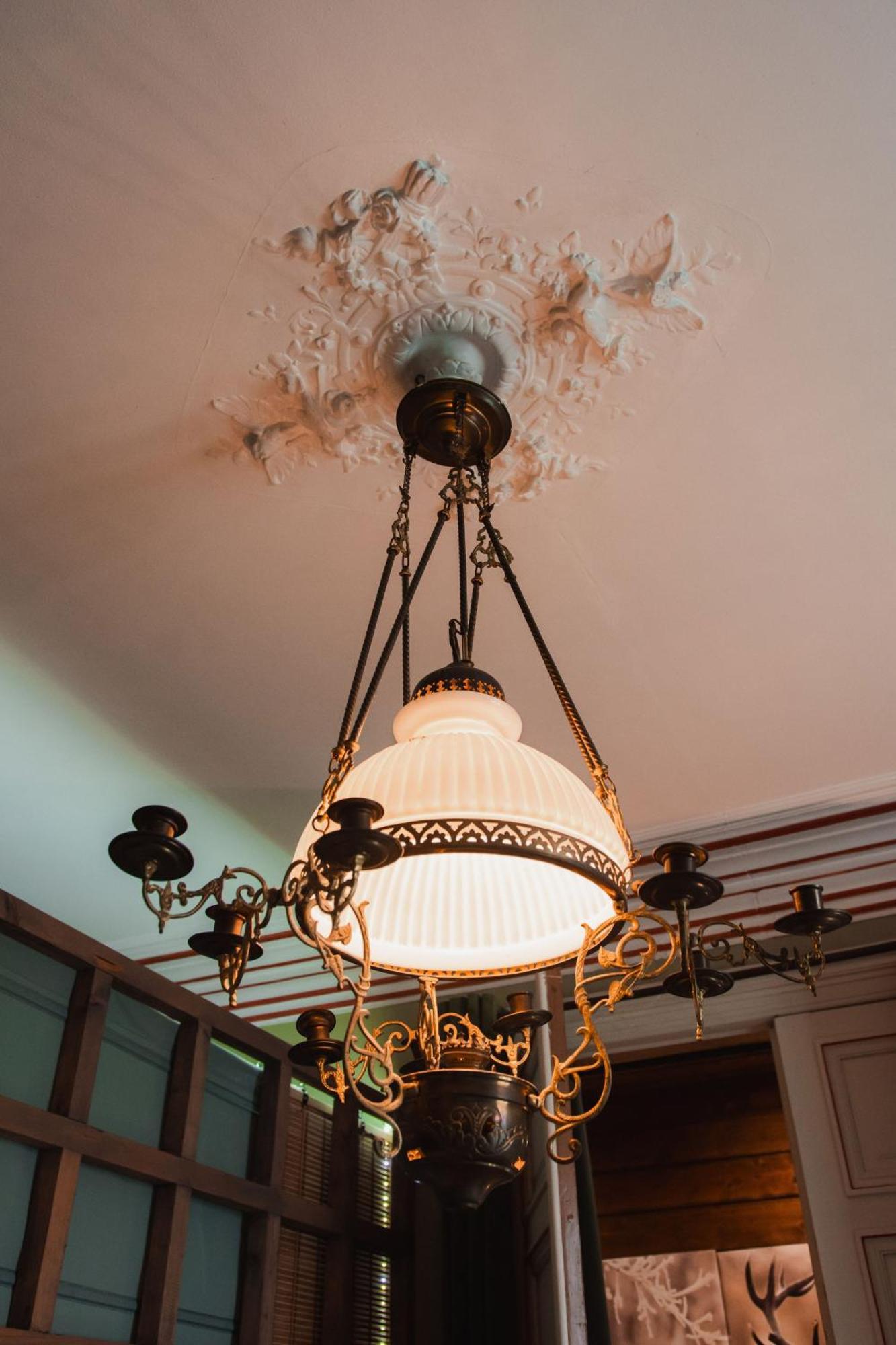 Maison D'Hote Les Notes Endormie Chambre Secrete Berzee Ngoại thất bức ảnh